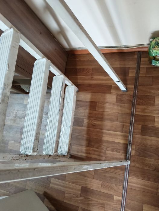 Продам Стремянка