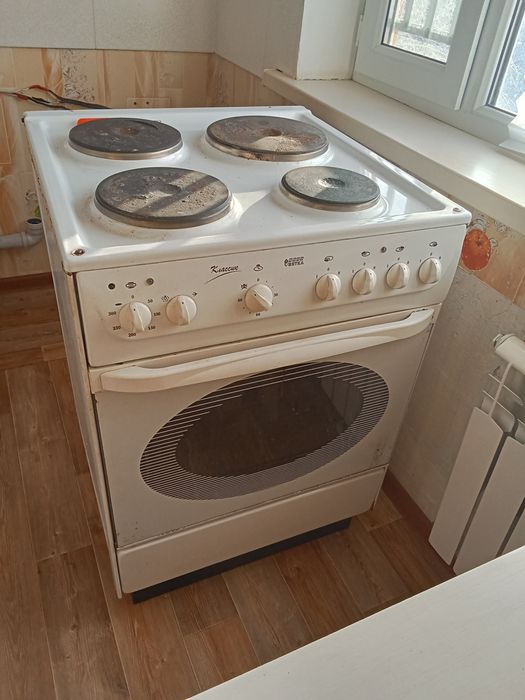 Продам электрическую плиту