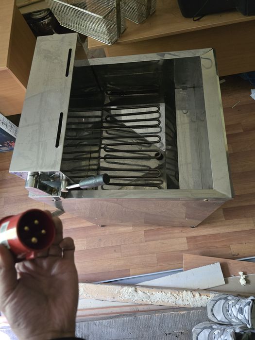 Фритюрница 380 V и мангал