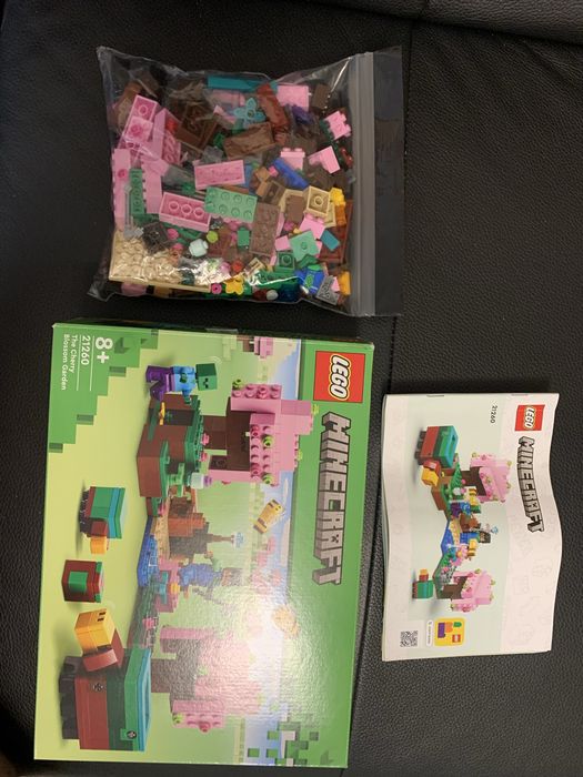 Lego 21260 - The Cherry Blossom Garden