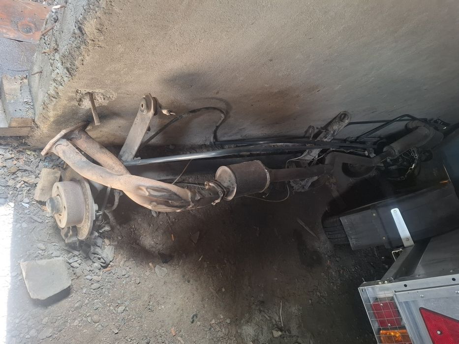 Продам запчасти ауди 90 б3 2.3