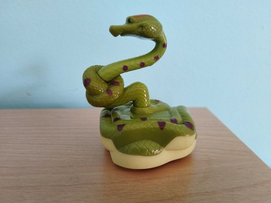 Запазени детски играчки плюшени и пластмасови