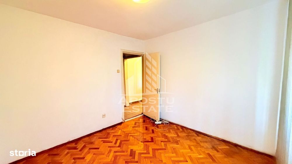 Apartament cu 3 camere de vanzare, Zona Complex Studentesc, Timisoara
