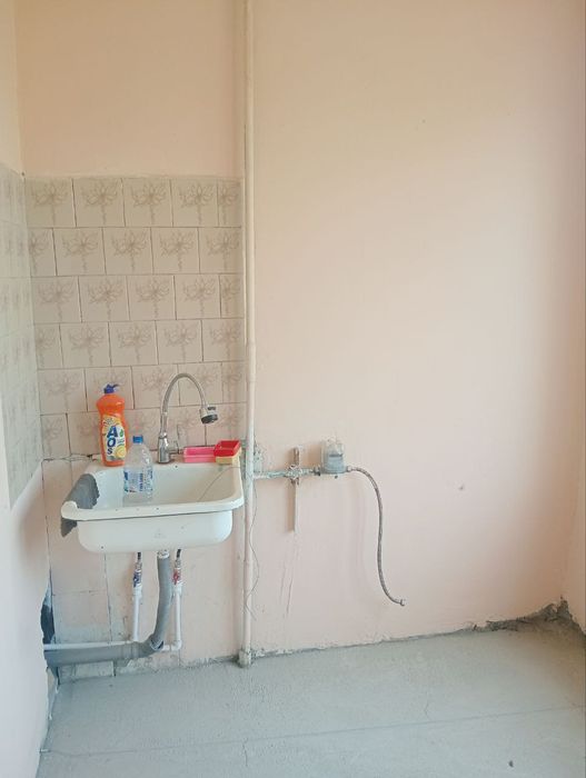 Продается 1 комнатная квартира на Кара Камыше 2/4