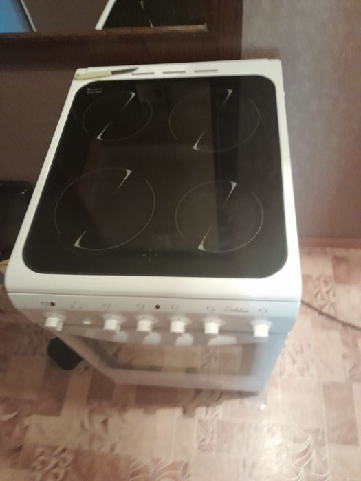 Продам плиту стеклокерамическую