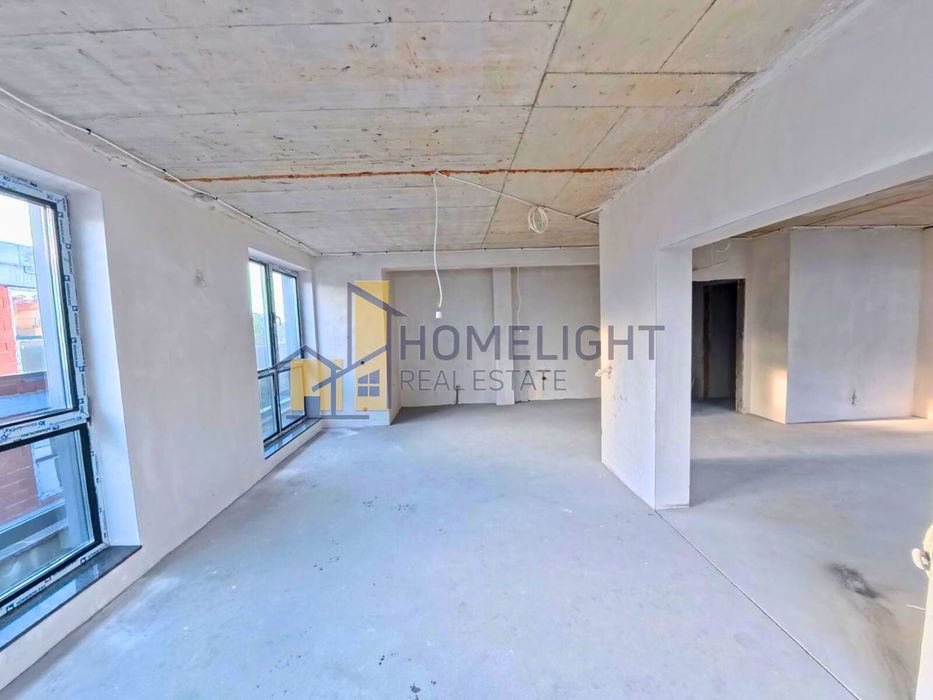 Тристаен апартамент в кв. Славия