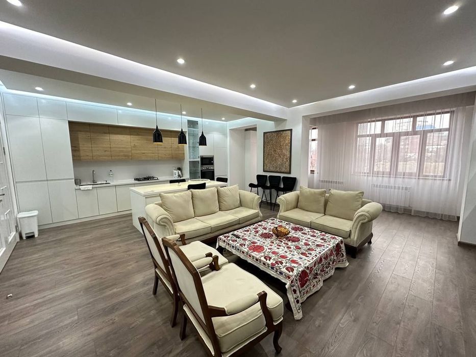 Сдаётся 3х комнатная квартира в центре самарканда