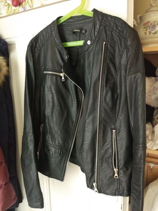 Дамско кожено яке stradivarius