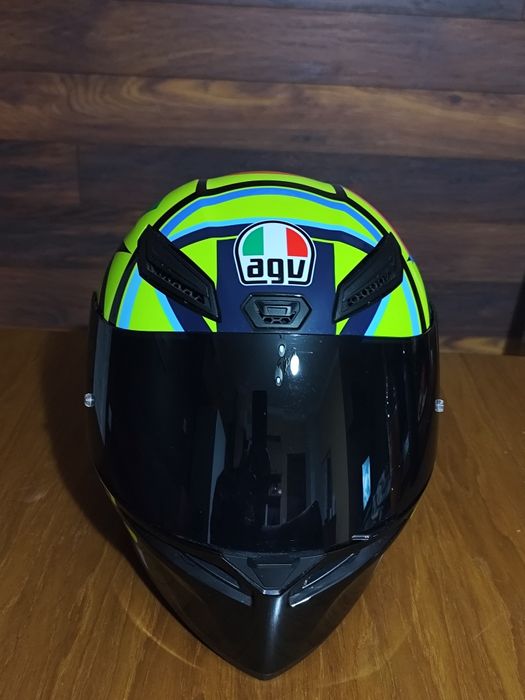 Продавам каска Agv K1 Soleluna