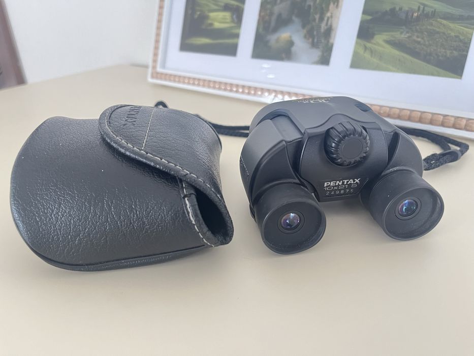 Binoclu PENTAX UCF mini 10x21