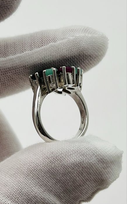 Сребърен пръстен с полускъпоценни камъни тип Цвете