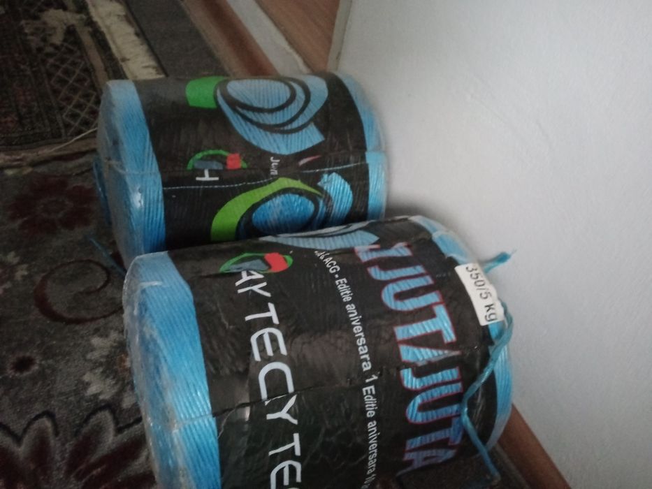 Vind două bobine de ață iuta de 350,5kg se vede și în imagini s-au sch