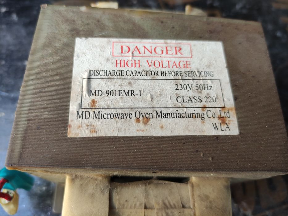 Transformator cuptor microunde