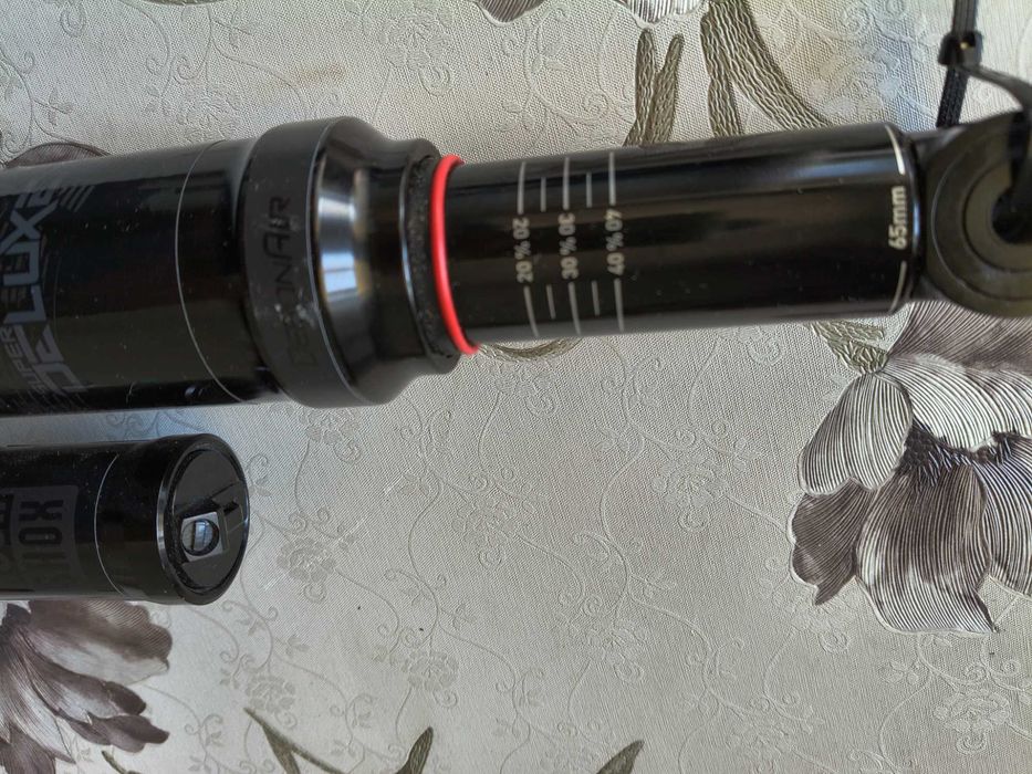 Rockshox super deluxe 230х65
