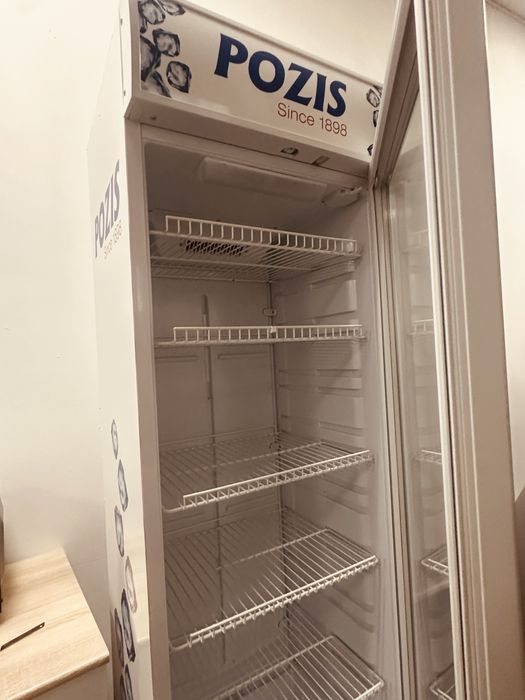 Витринный холодильник