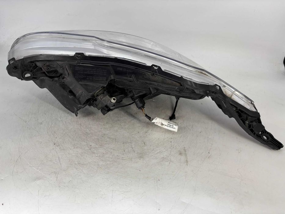 Far dreapta Peugeot 208 an 2012