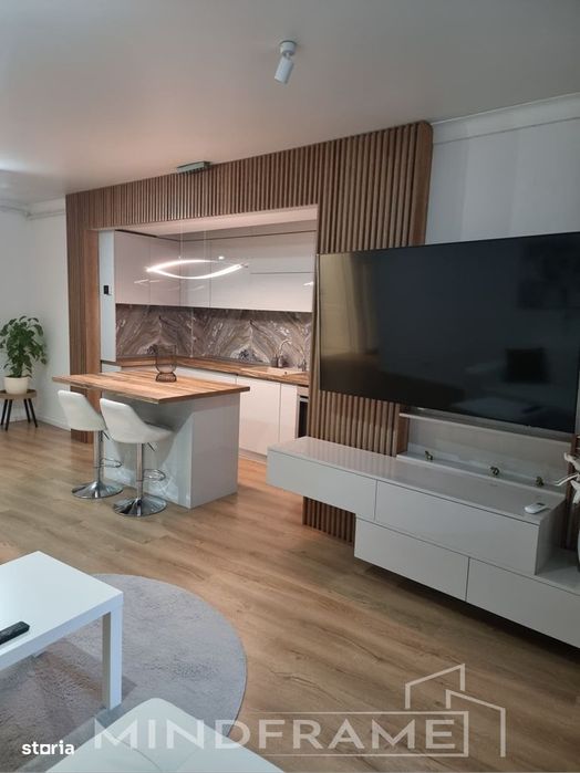 Metropolitan Residence, Viilor - Parcul Carol