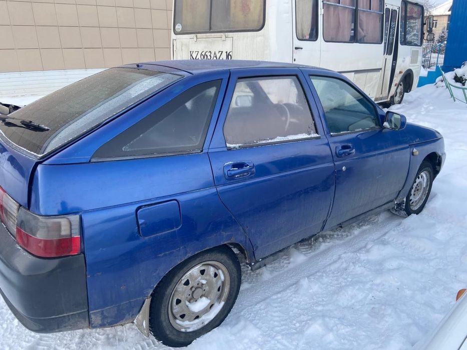 Продам машину ваз 2112