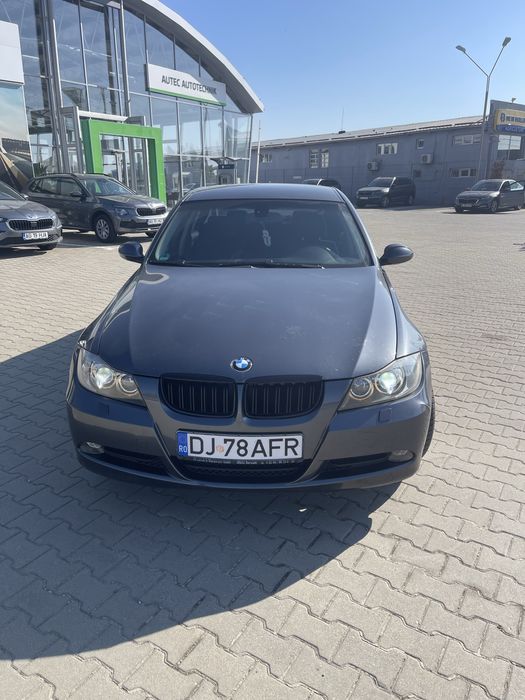 BMW seria 3 (E90 320I)  178000 km in crestere