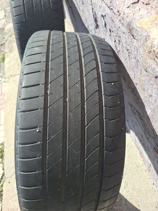225/45/17 Kumho корея
