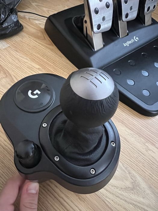 Волан Logitech G29 + Logitech driving force shifter