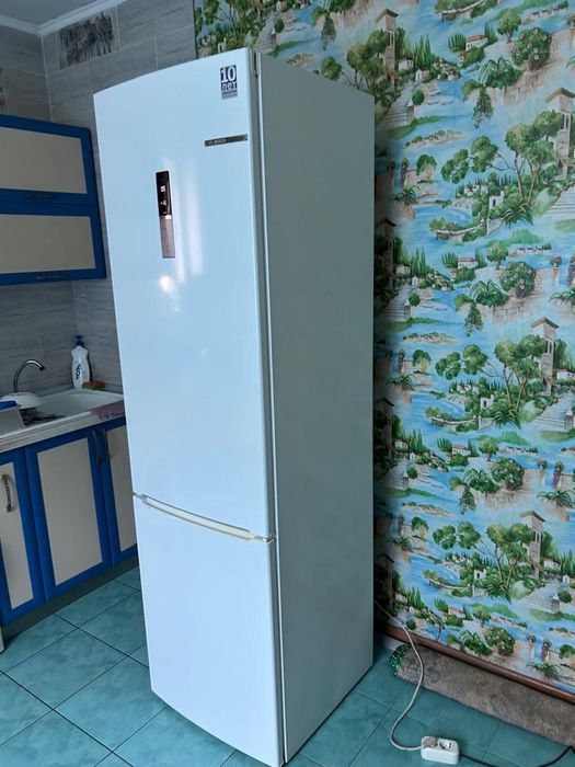 Продам холодильник бош