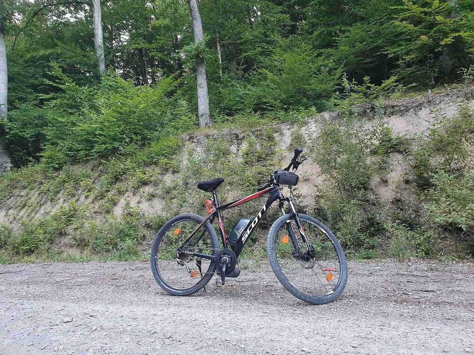 Bicicletă electrică munte / oraș MTB Scott 29" L cu motor Bosch