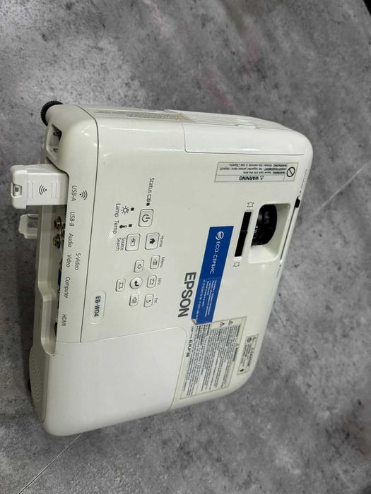 Проектор Epson EB-W04