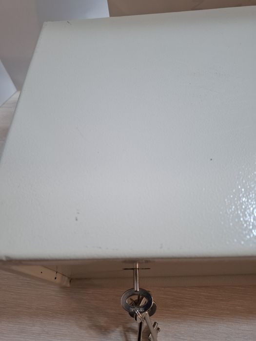 Сейф/каса 25/31/17