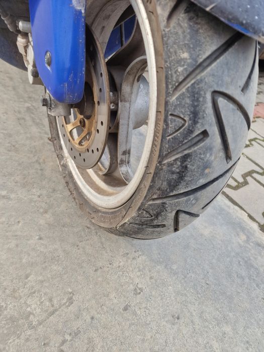 Vând scuter cu toate actele  de 50cc 4t