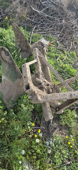 ЛТЗ 60 ав 10 сотилади.