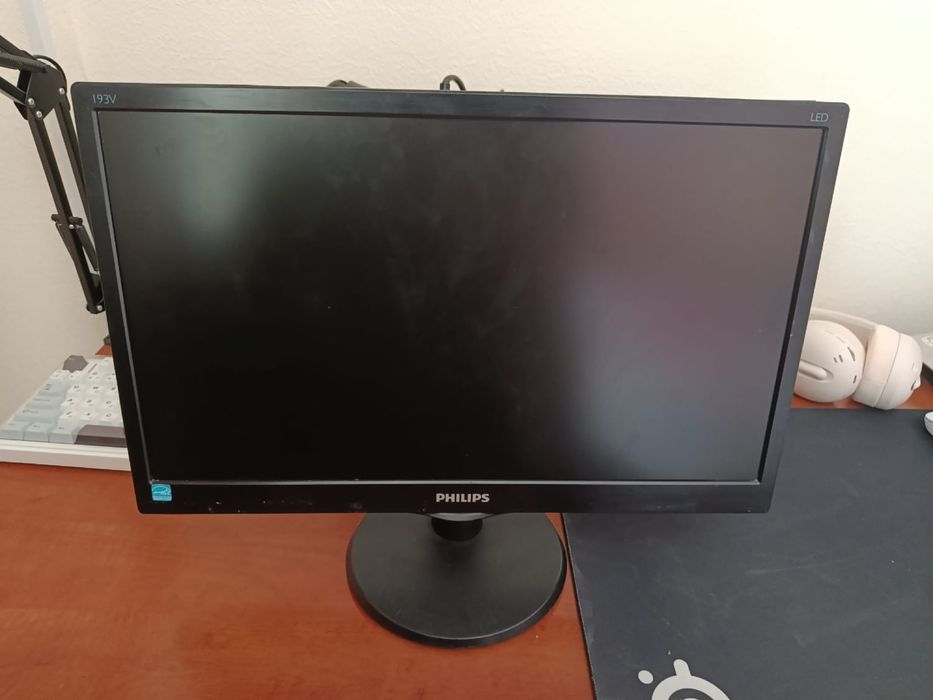 Монитор Philips 193v