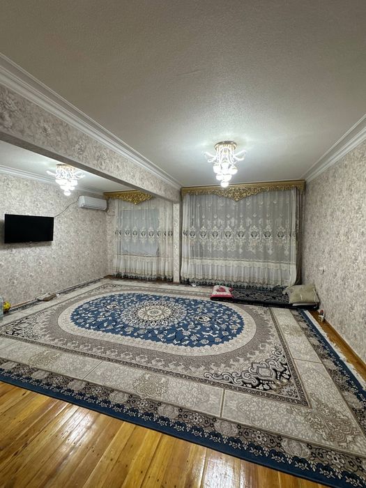 Продаётся в ц15 жангох 4/4/5