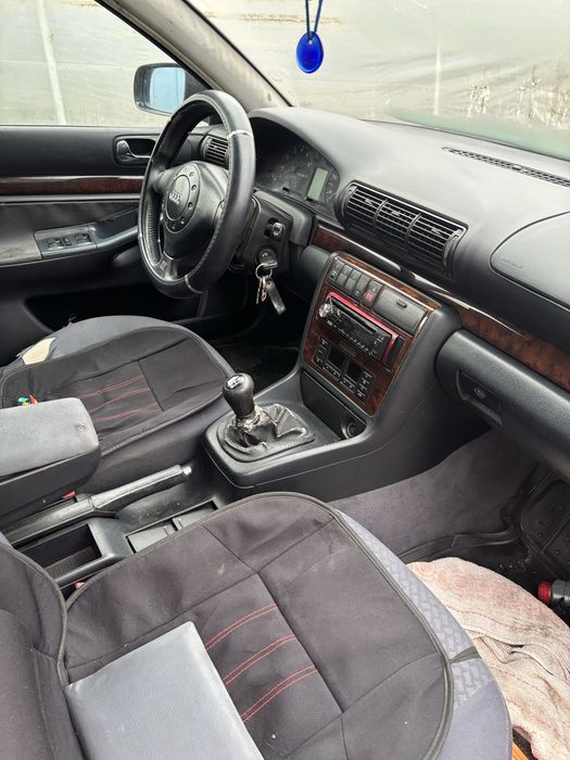 Audi a 4 b5, 1.8 benzina(dezmebrez sau vând)