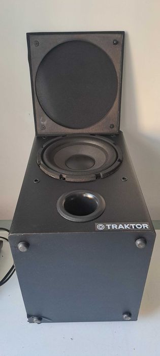 Subwoofer M-Audio Studiophile LX4 Sistem 5.1 Amplificator muzica Subwoofer Activ