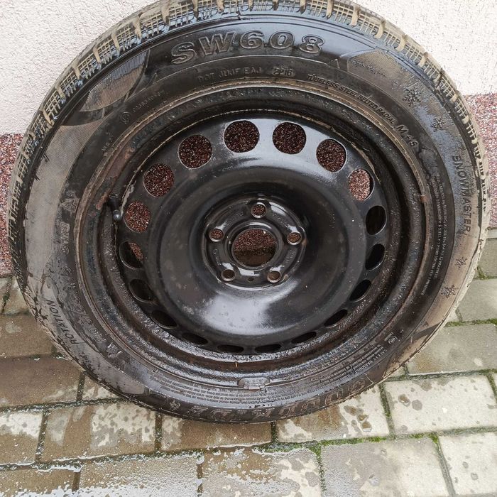 Jenți de tablă pe 16. Com. Aștileu.  Preț 500 ron!
