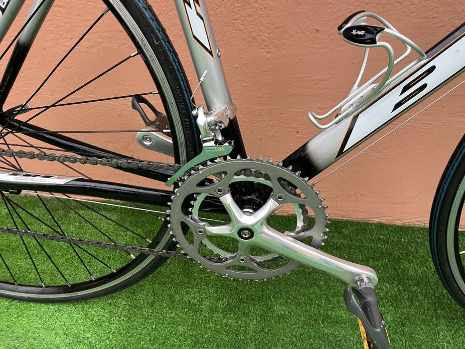 Като Нов Алуминиев Шосеен Велосипед BH 28цола 2х9 Внос Германия