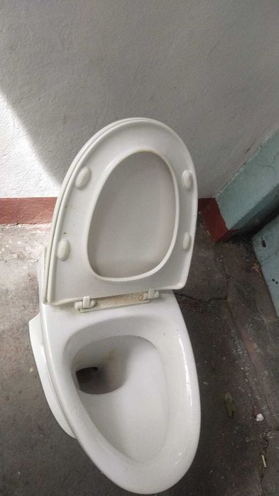 Унитаз   для   строителей