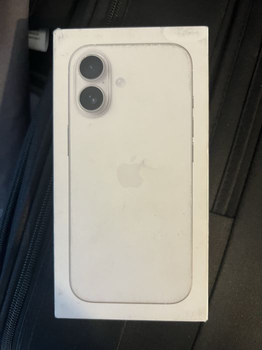 Iphone 17 nou     Și un samsung s26 ultra nou