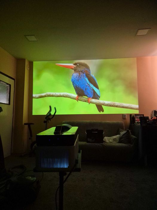 видео проектор с wifi и андройд 11.Супер резулюция ,само за 180 лева.