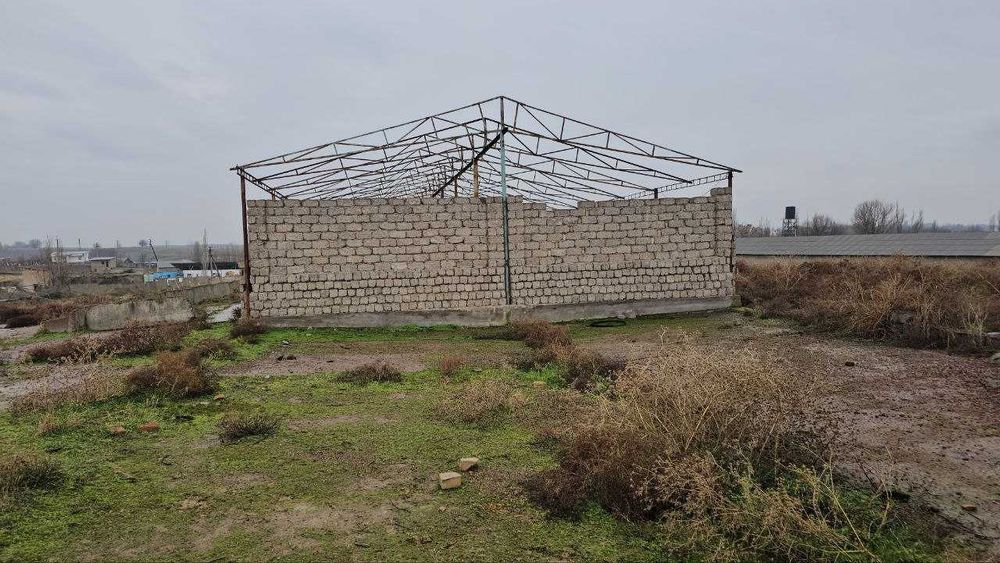 Продаётся База Ахангаран 50 сот 1 линия и База  Тойтепа 4,7 га