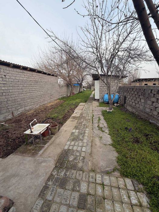 Продается дача. 6-соток. Дом на 2 комнаты