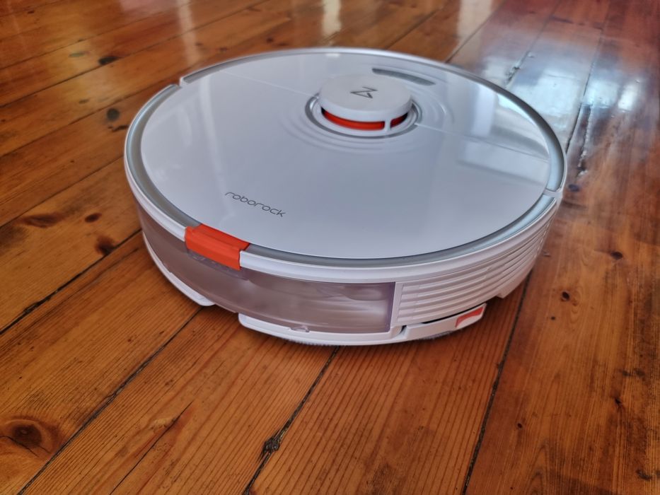 Roborock S7  робот прахосмукачка
