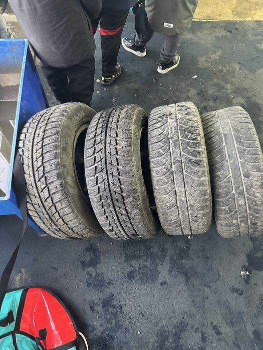 Продам комплект колес дисков