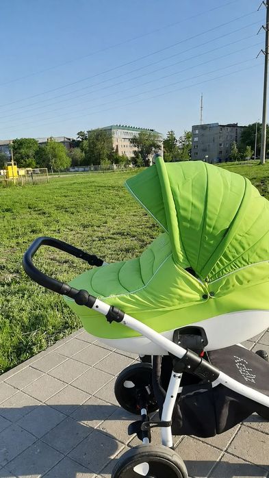 Продам детскую коляску