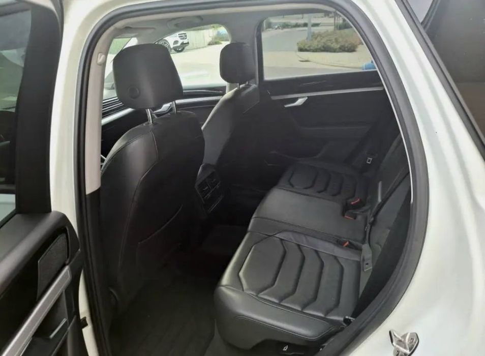 Vw Toureg 3.0TDI 231k.s 2020g.