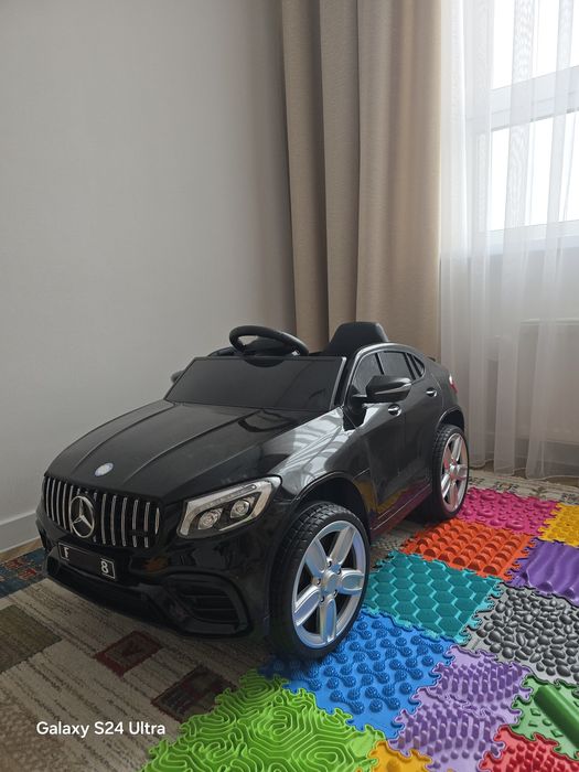 Продам детский автомобиль Мерседес