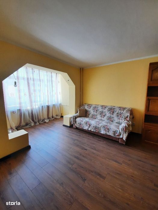 2 camere circular Brazda (Piata Baba Novac)