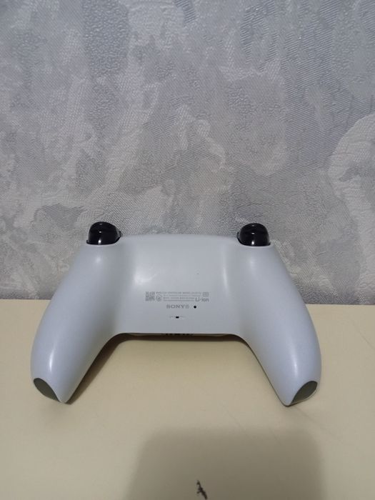 Дуалсенс, джостик пс5