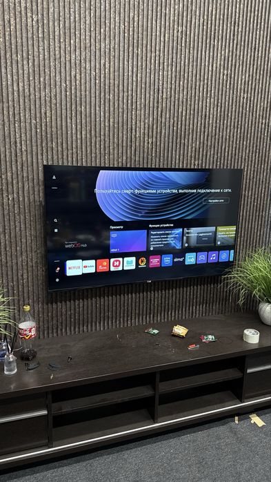 Телевизор LG Smart 139/55